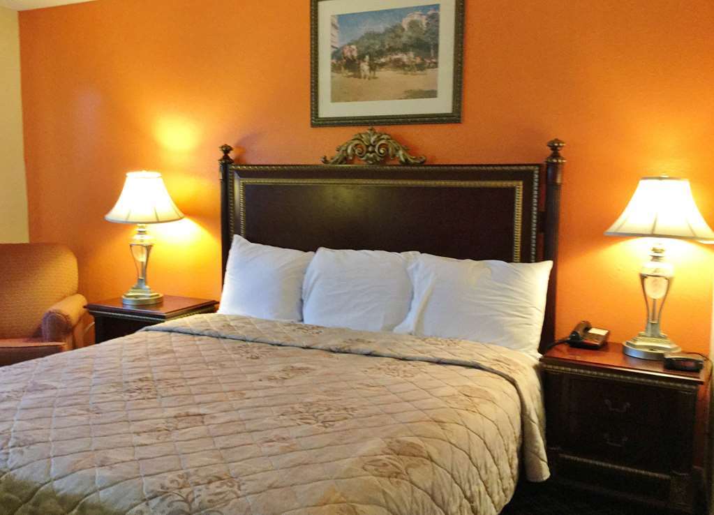 Americas Best Inn&Suites Urbana Habitación foto