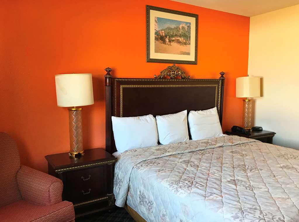 Americas Best Inn&Suites Urbana Habitación foto